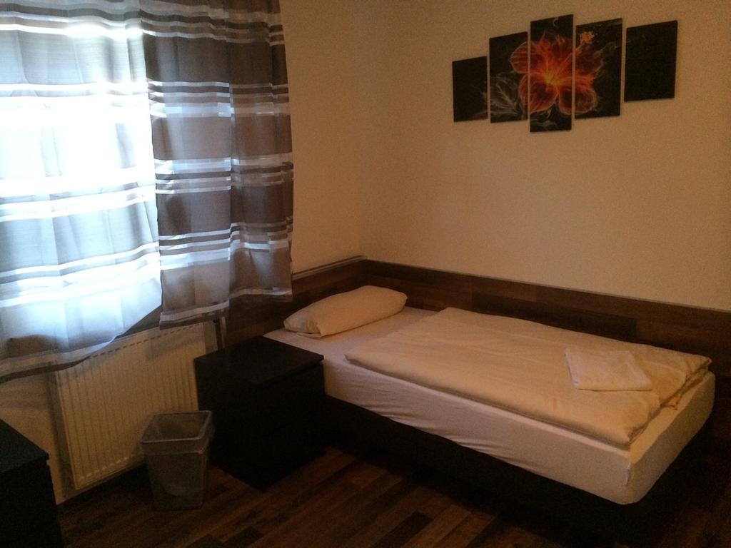 Hotel Engel Waldbronn Eksteriør bilde